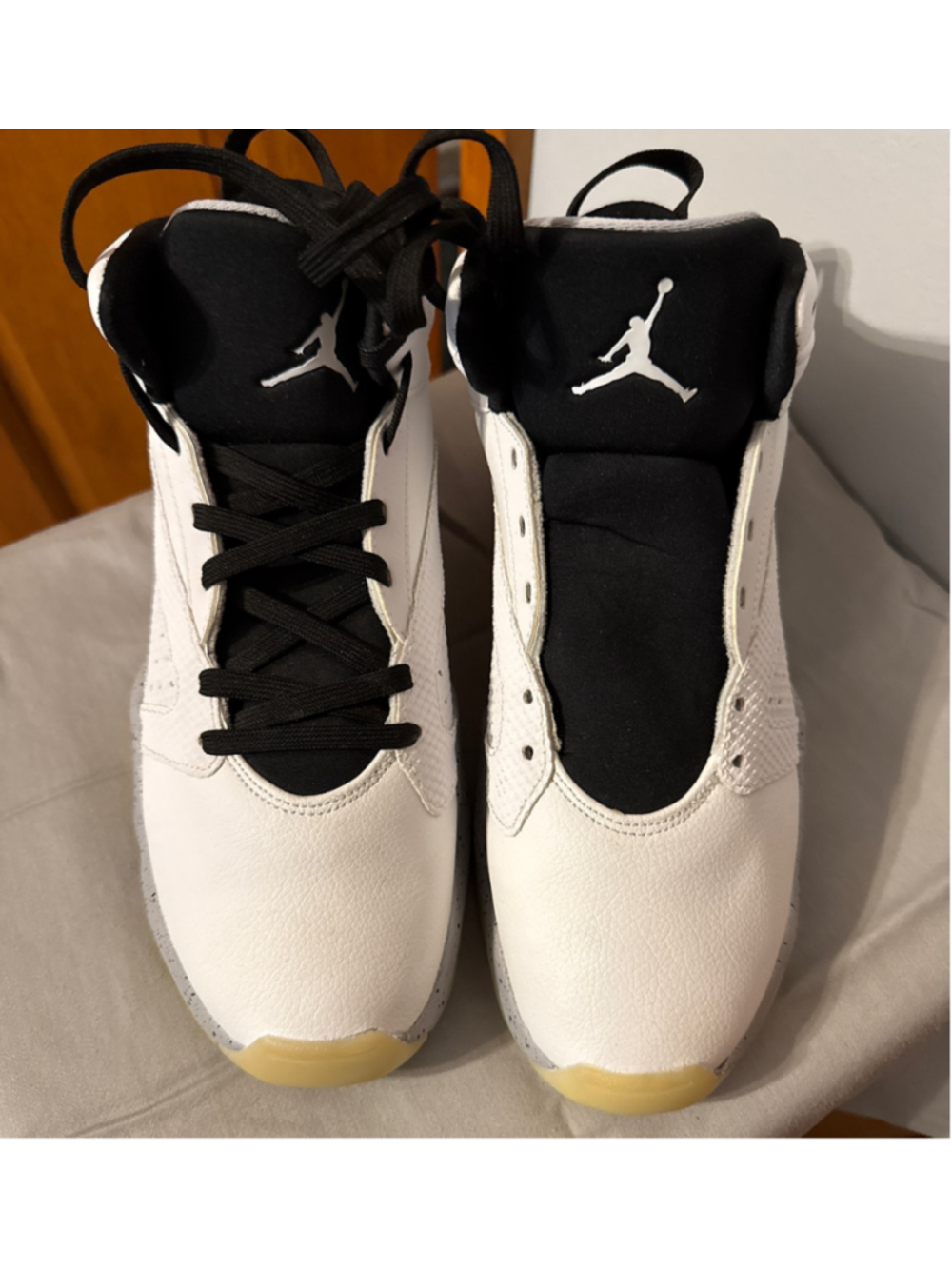Men's Nike Jordan Lift Off Basketball Shoes - Picture 3 of 5